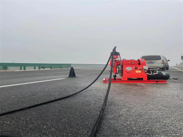 排浦镇马路路基路面开裂下沉注浆加固灌浆